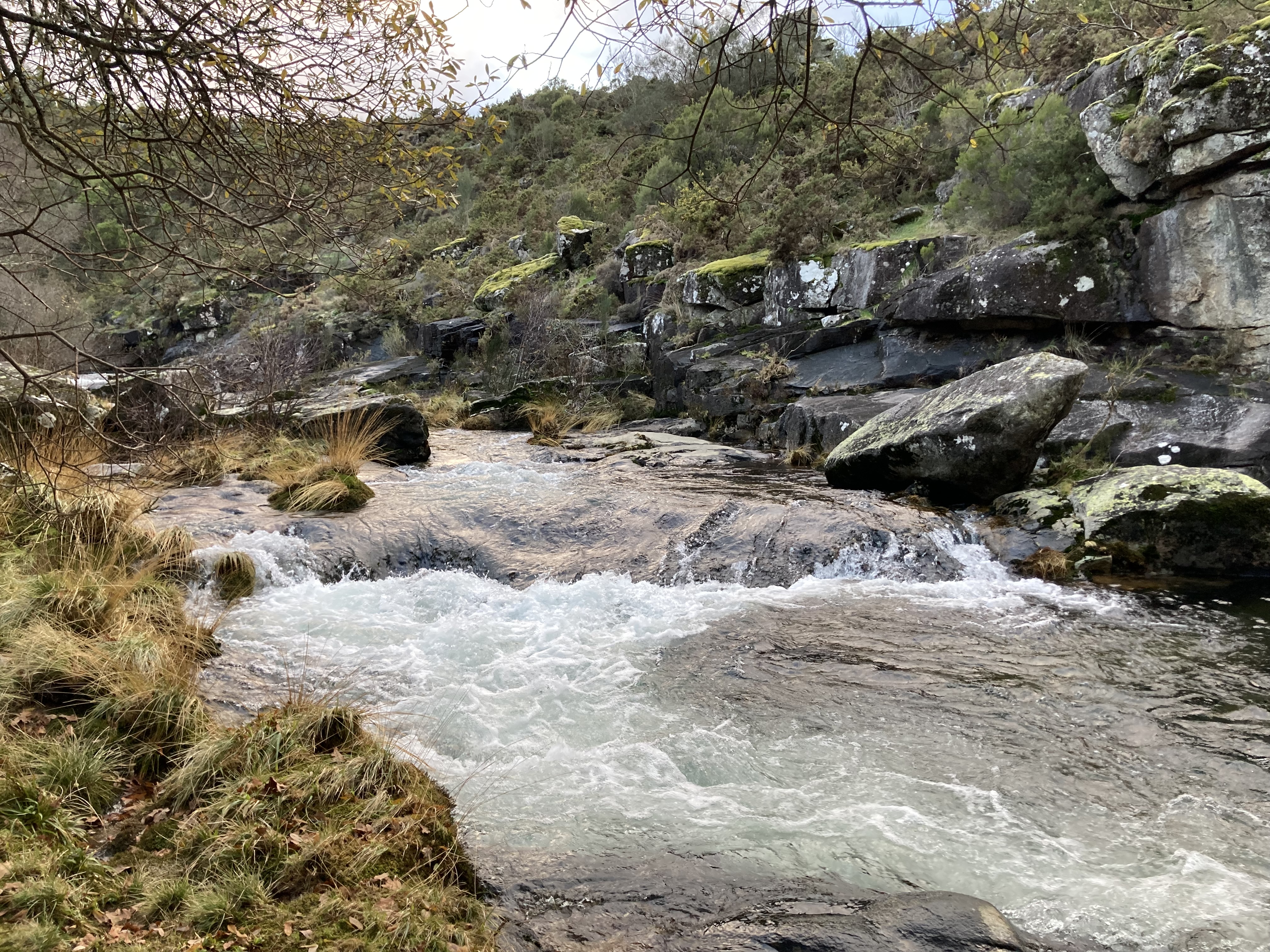 river splashing on stones